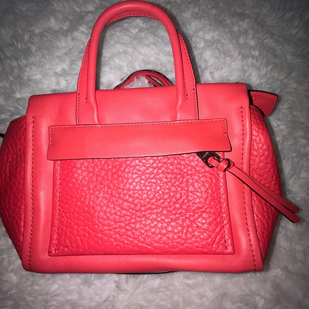 🎉 Host Pick🎉 Leather Coach Purse in Red Coral w Detachable Adjustable Strap